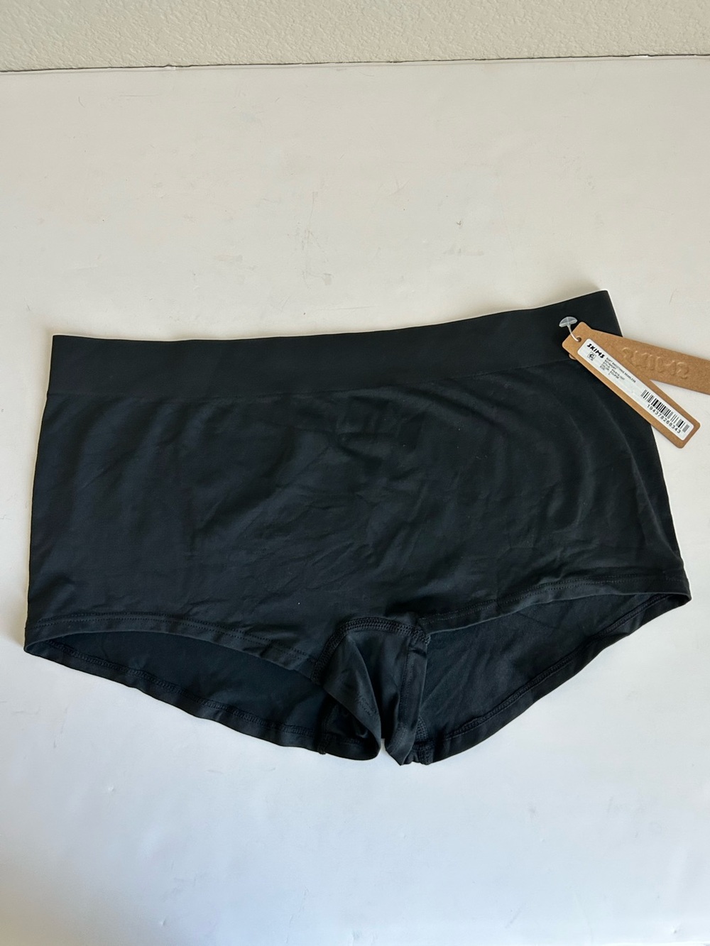 SKIMS Black Seamless High-Rise panty